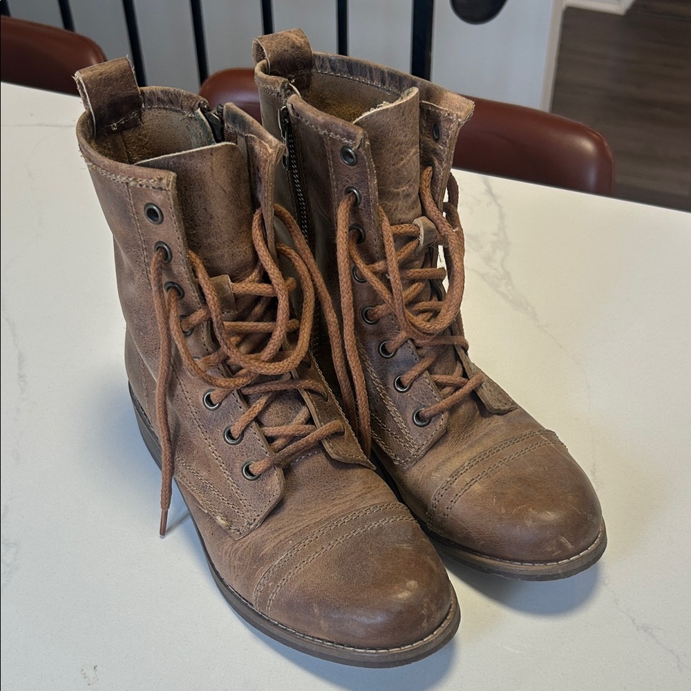 Steve Madden Brown Lace Up Boots